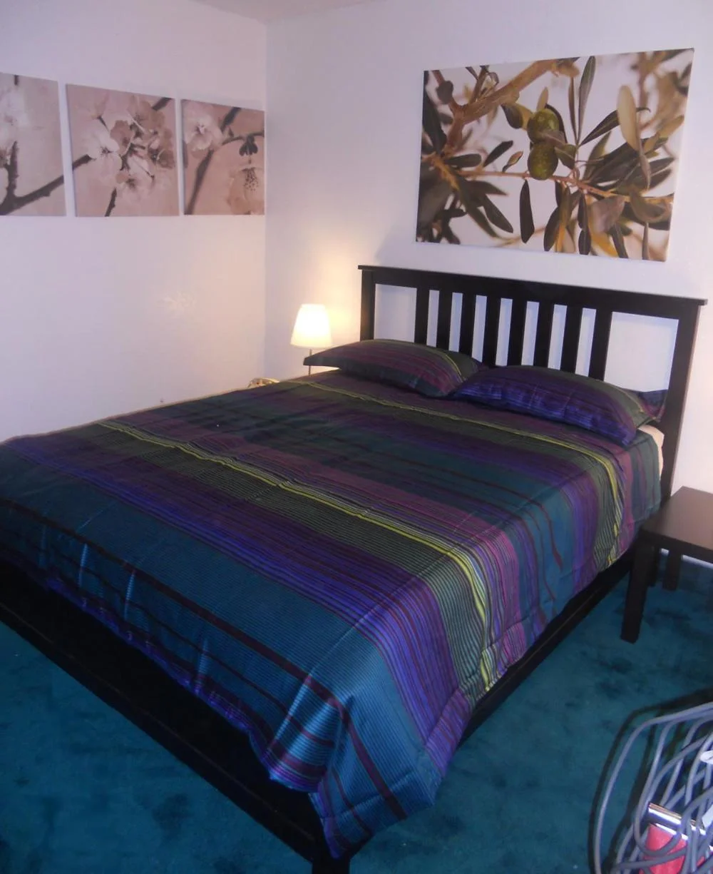 Tradewinds Airport Hotel - Image 12