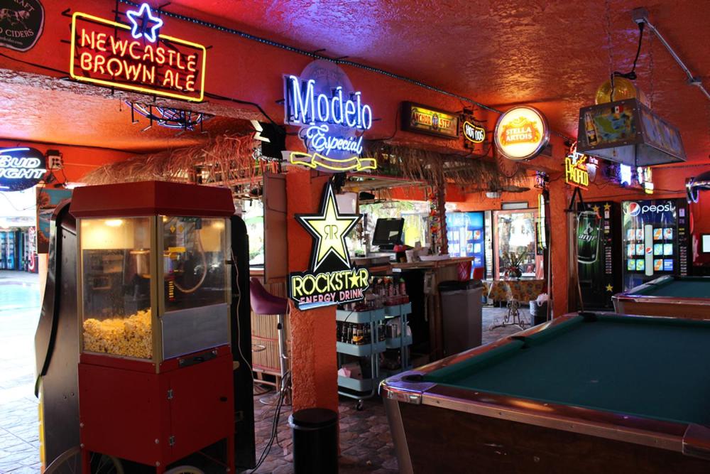 Tradewinds Airport Hotel - Image 6