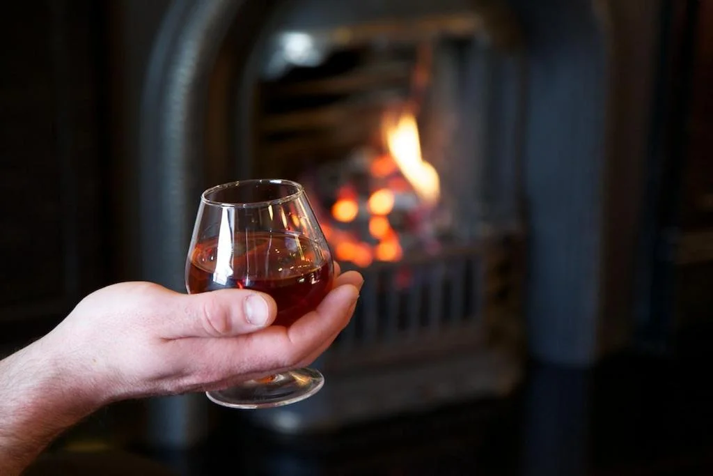 Tully's Hotel - Image 14