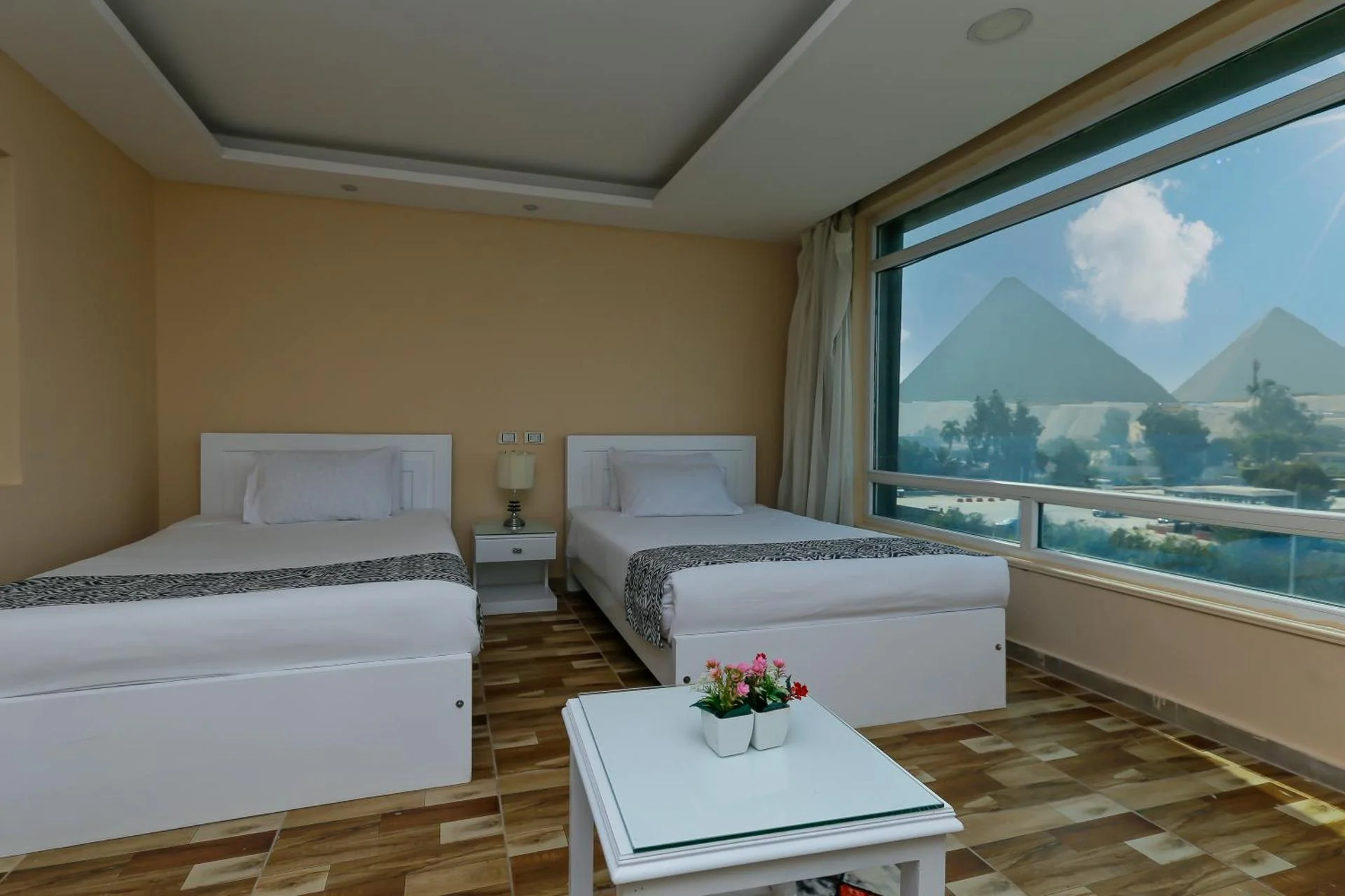 Turquoise Pyramids & Grand Egyptian museum view Hotel - Image 11