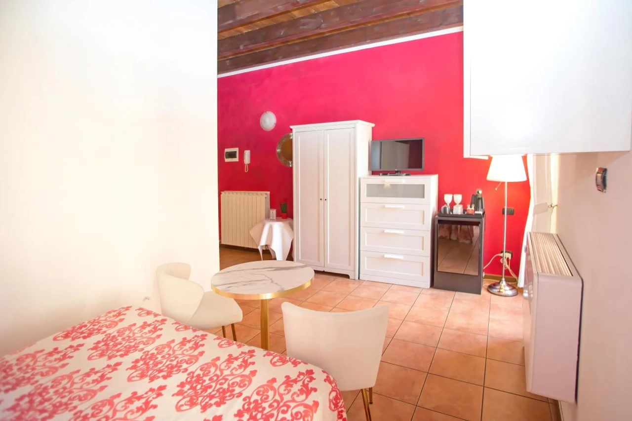 Veronetta House - Image 5