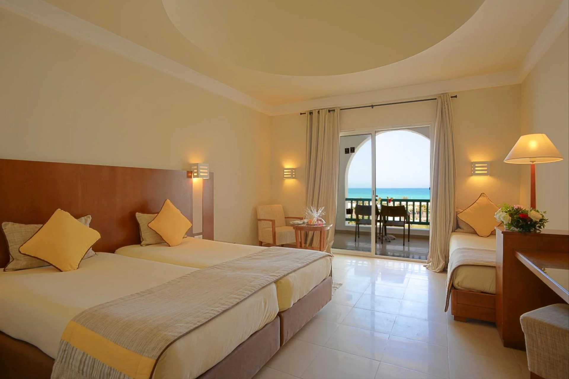 Vincci Helios Beach - Image 2