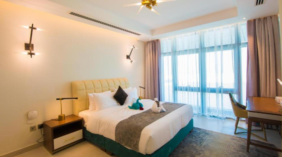 Deluxe King Room