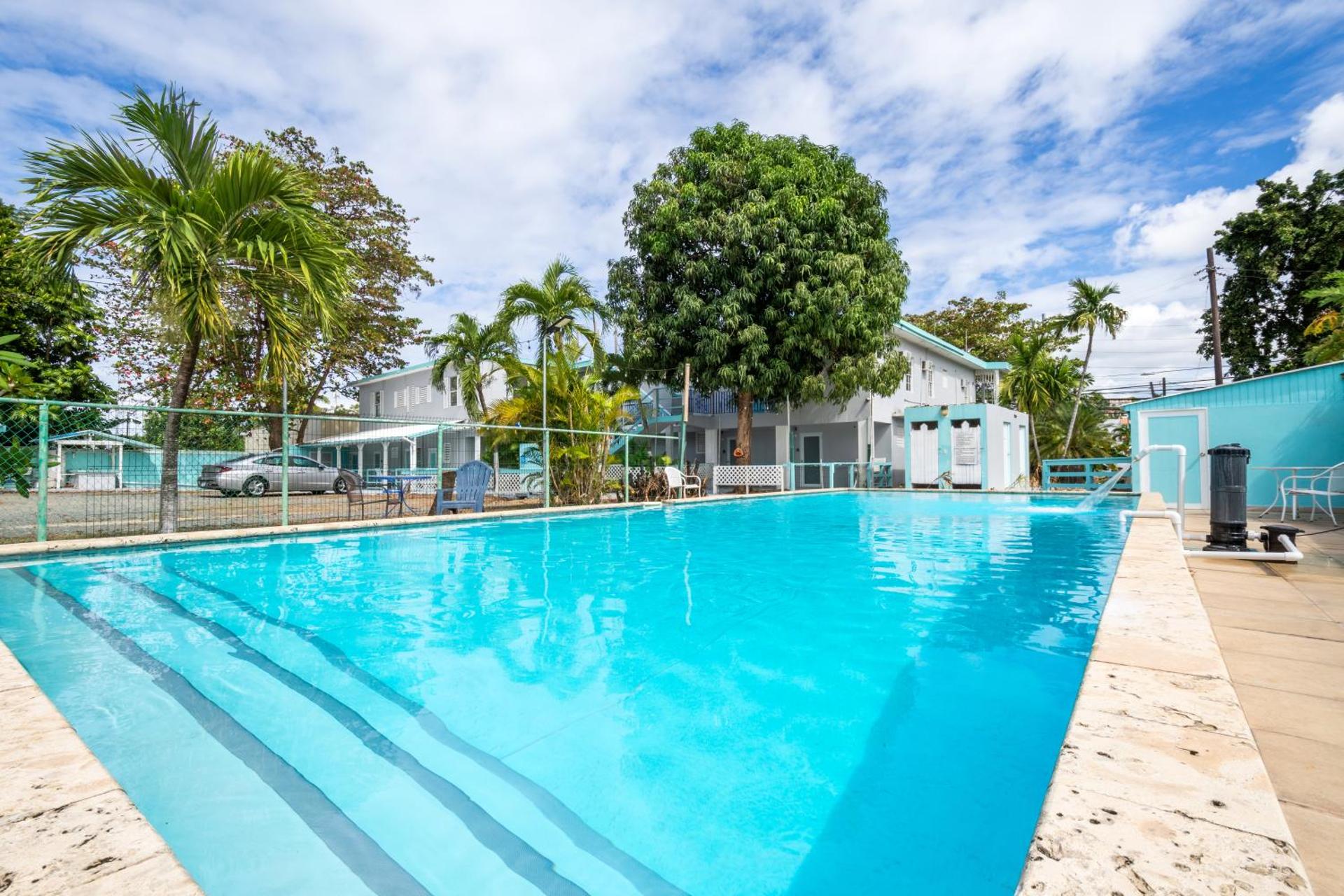 West Coast Inn's - Image 1
