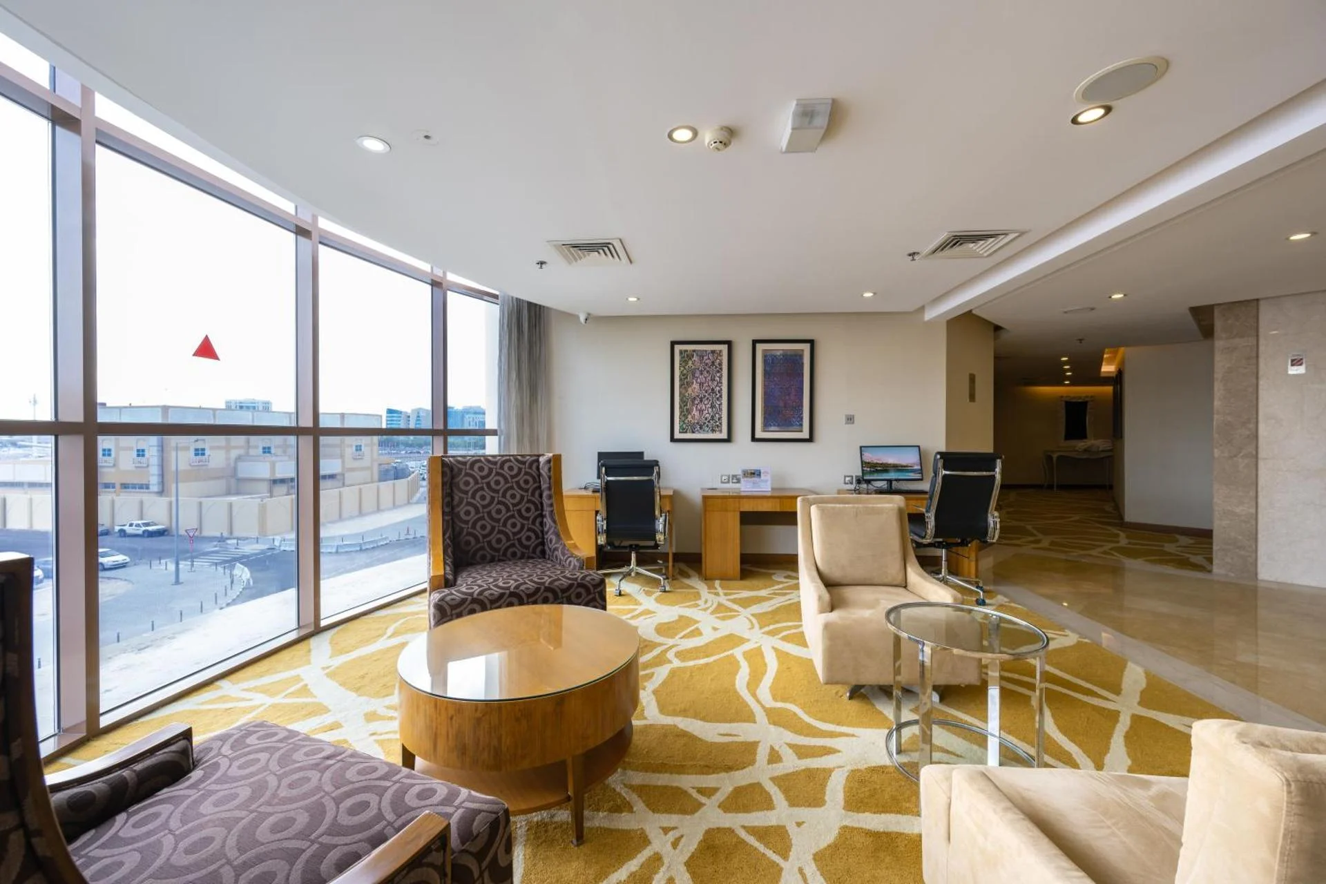 Wonder Palace Hotel - Image 6